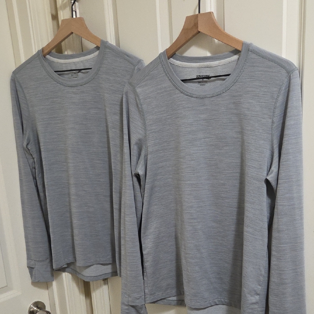 Saucony Gray Women's Long Sleeve Top